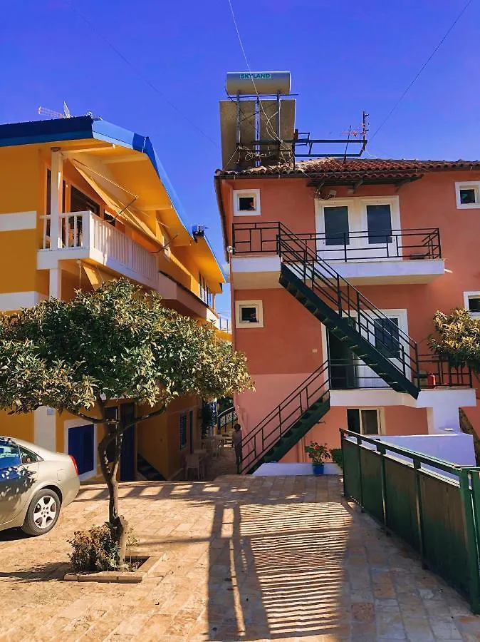 Hotel Nino Dhërmi Albanien